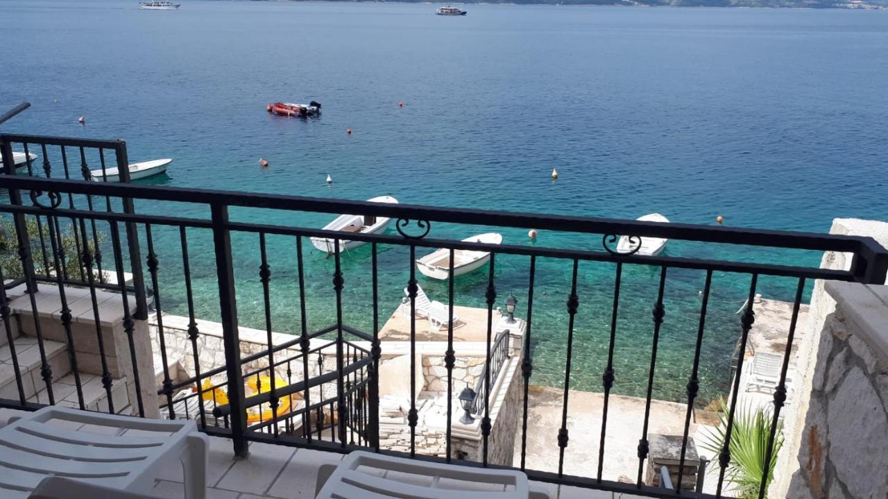 Apartment On The Beach Lokva Rogoznica Exterior foto